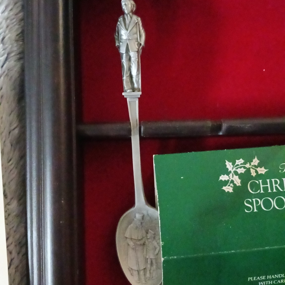 Franklin Mint Christmas Carol Spoon Collection With Display Case Certificate Inc